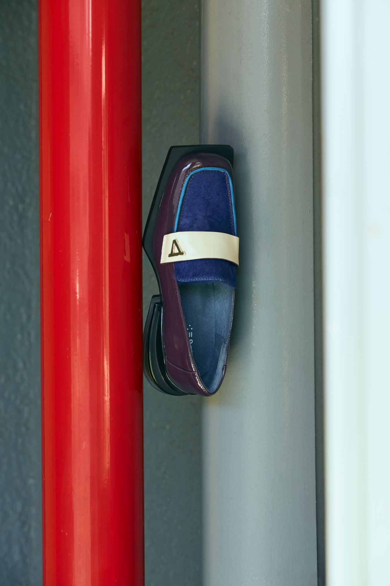 Complex Loafer